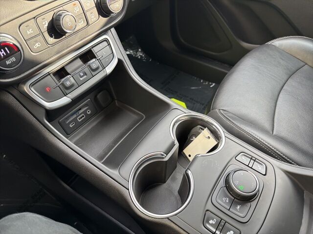 2024 GMC Terrain SLT Watertown SD 2024 GMC Terrain SLT Watertown SD