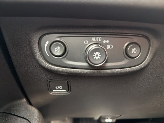 2024 GMC Terrain SLT Watertown SD 2024 GMC Terrain SLT Watertown SD