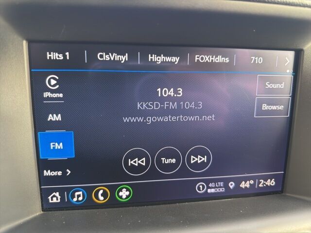 2024 GMC Terrain SLT Watertown SD 2024 GMC Terrain SLT Watertown SD