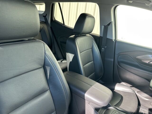 2024 GMC Terrain SLT Watertown SD 2024 GMC Terrain SLT Watertown SD