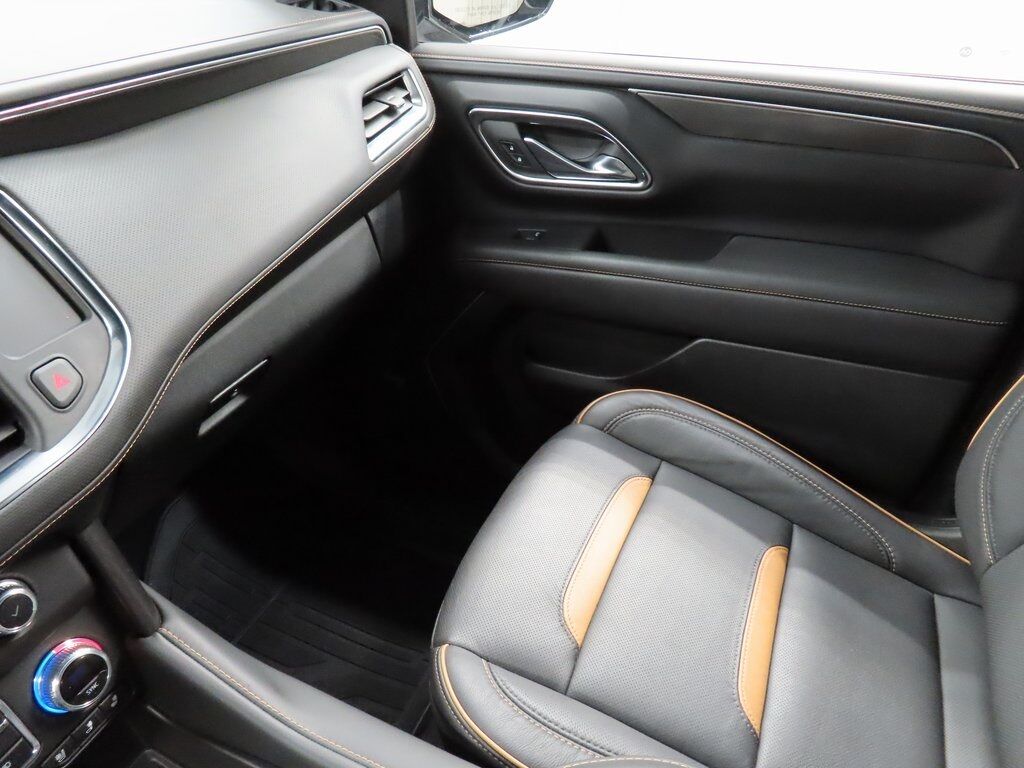 2024 GMC Yukon AT4 4WD Fond du Lac WI