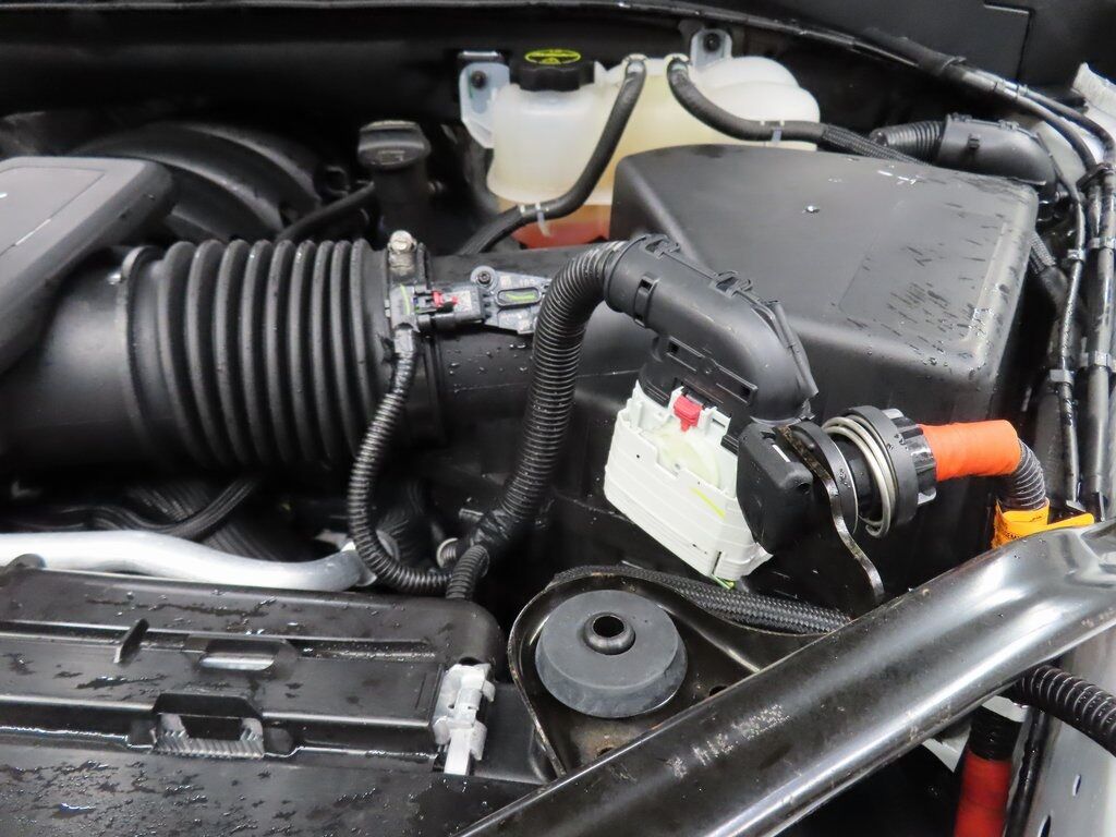 2024 GMC Yukon AT4 4WD Fond du Lac WI