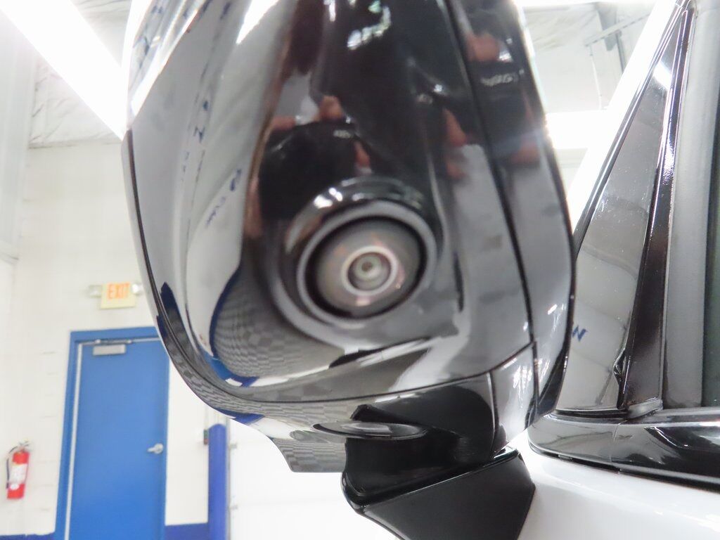 2024 GMC Yukon AT4 4WD Fond du Lac WI 2024 GMC Yukon AT4 4WD Fond du Lac WI