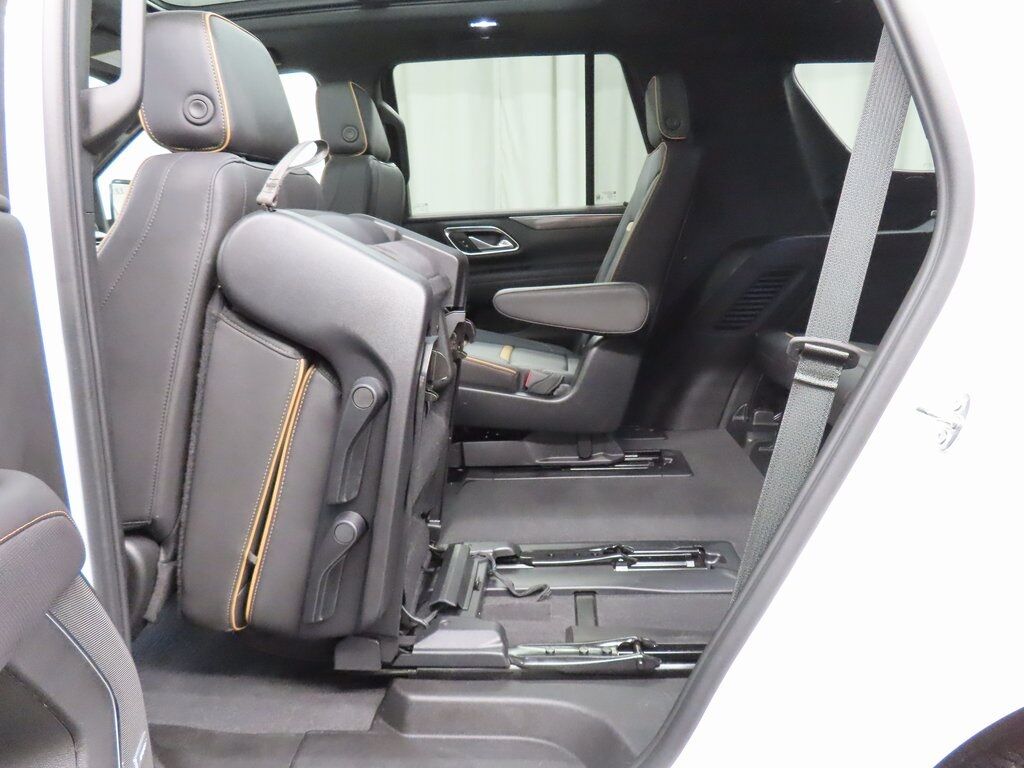 2024 GMC Yukon AT4 4WD Fond du Lac WI 2024 GMC Yukon AT4 4WD Fond du Lac WI