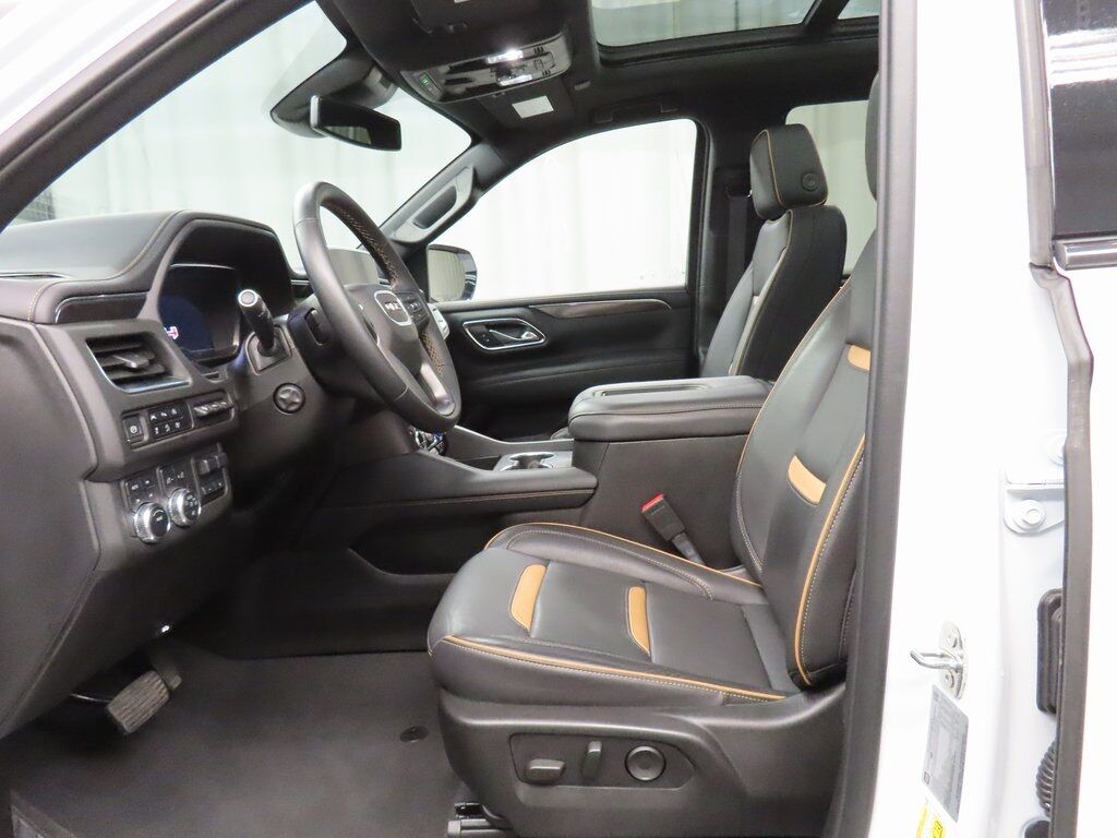 2024 GMC Yukon AT4 4WD Fond du Lac WI 2024 GMC Yukon AT4 4WD Fond du Lac WI