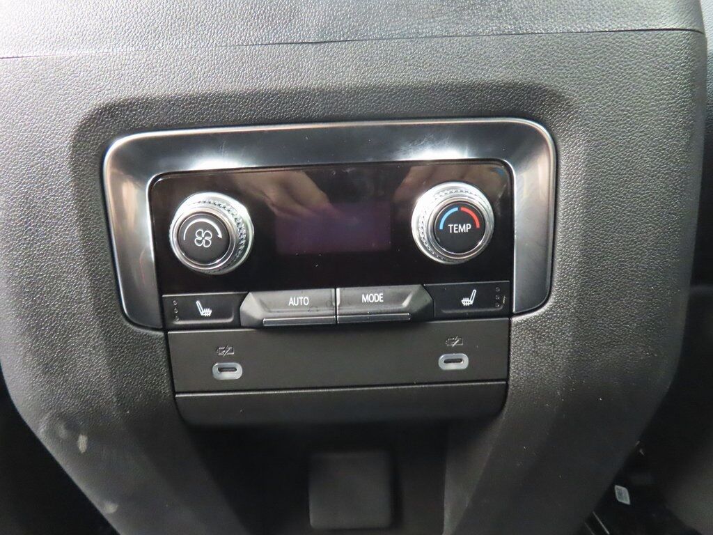 2024 GMC Yukon AT4 4WD Fond du Lac WI 2024 GMC Yukon AT4 4WD Fond du Lac WI