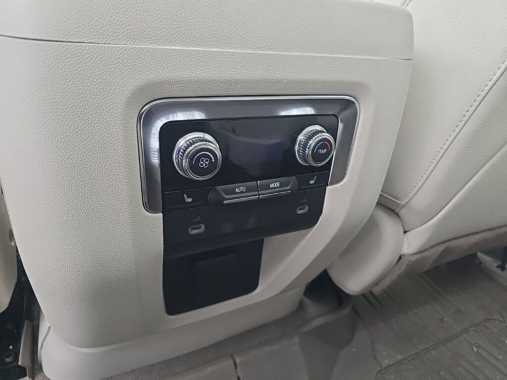 2024 GMC Yukon Denali 4WD Fond du Lac WI 2024 GMC Yukon Denali 4WD Fond du Lac WI