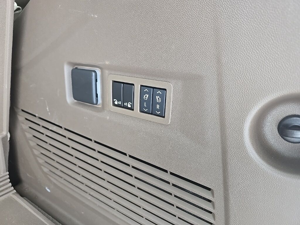 2024 GMC Yukon Denali 4WD Fond du Lac WI 2024 GMC Yukon Denali 4WD Fond du Lac WI