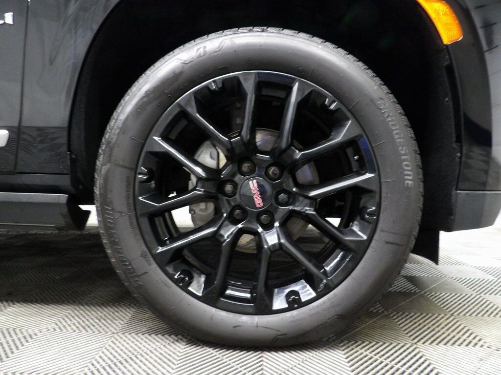 2024 GMC Yukon Denali 4WD Fond du Lac WI 2024 GMC Yukon Denali 4WD Fond du Lac WI