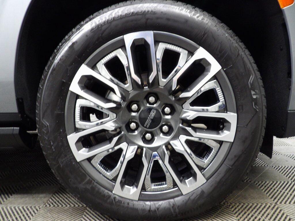 2024 GMC Yukon Denali Ultimate 4WD Fond du Lac WI 2024 GMC Yukon Denali Ultimate 4WD Fond du Lac WI