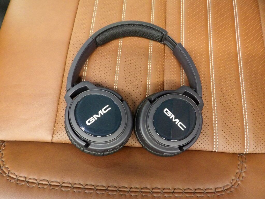 2024 GMC Yukon Denali Ultimate 4WD Fond du Lac WI 2024 GMC Yukon Denali Ultimate 4WD Fond du Lac WI