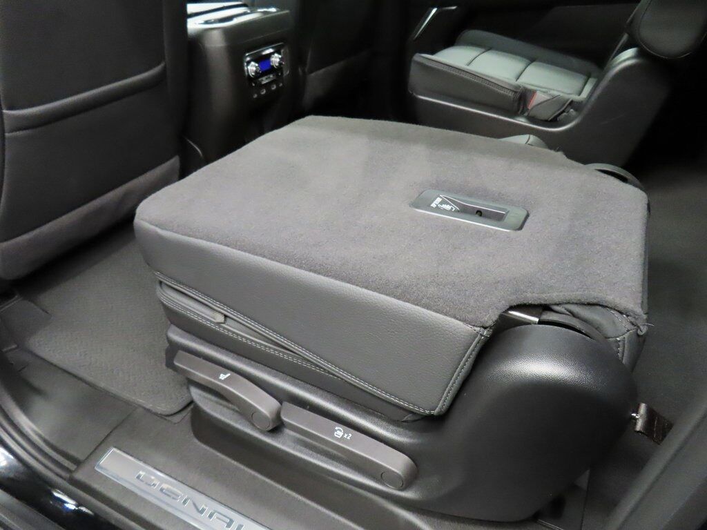 2024 GMC Yukon XL Denali 4WD 7 Passenger Fond du Lac WI 2024 GMC Yukon XL Denali 4WD 7 Passenger Fond du Lac WI