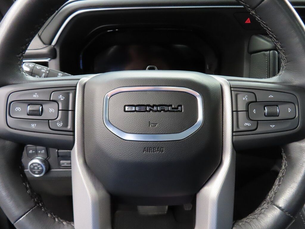 2024 GMC Yukon XL Denali 4WD 7 Passenger Fond du Lac WI 2024 GMC Yukon XL Denali 4WD 7 Passenger Fond du Lac WI