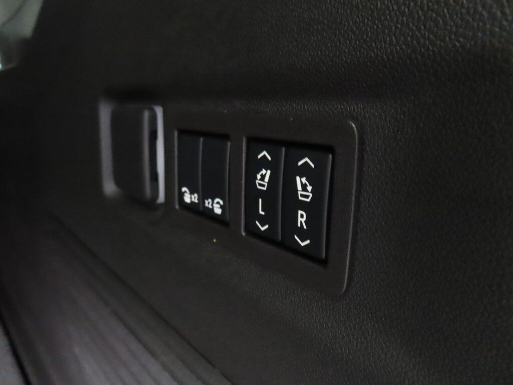 2024 GMC Yukon XL Denali 4WD 7 Passenger Fond du Lac WI 2024 GMC Yukon XL Denali 4WD 7 Passenger Fond du Lac WI