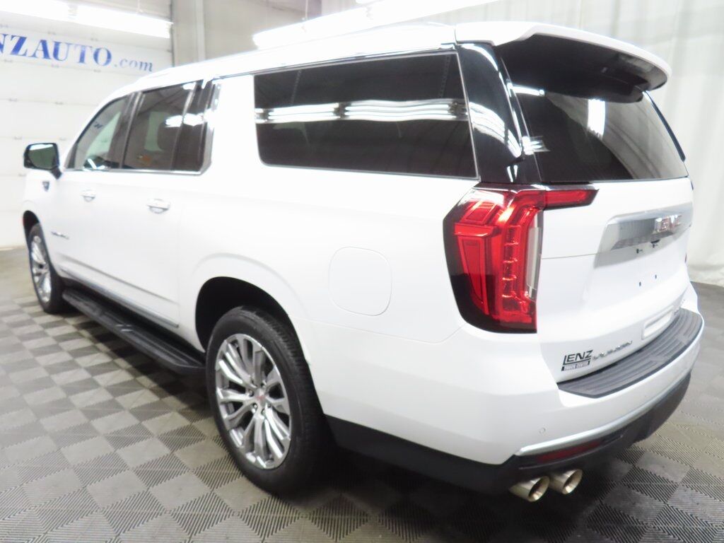 2024 GMC Yukon XL Denali 4WD Fond du Lac WI 2024 GMC Yukon XL Denali 4WD Fond du Lac WI