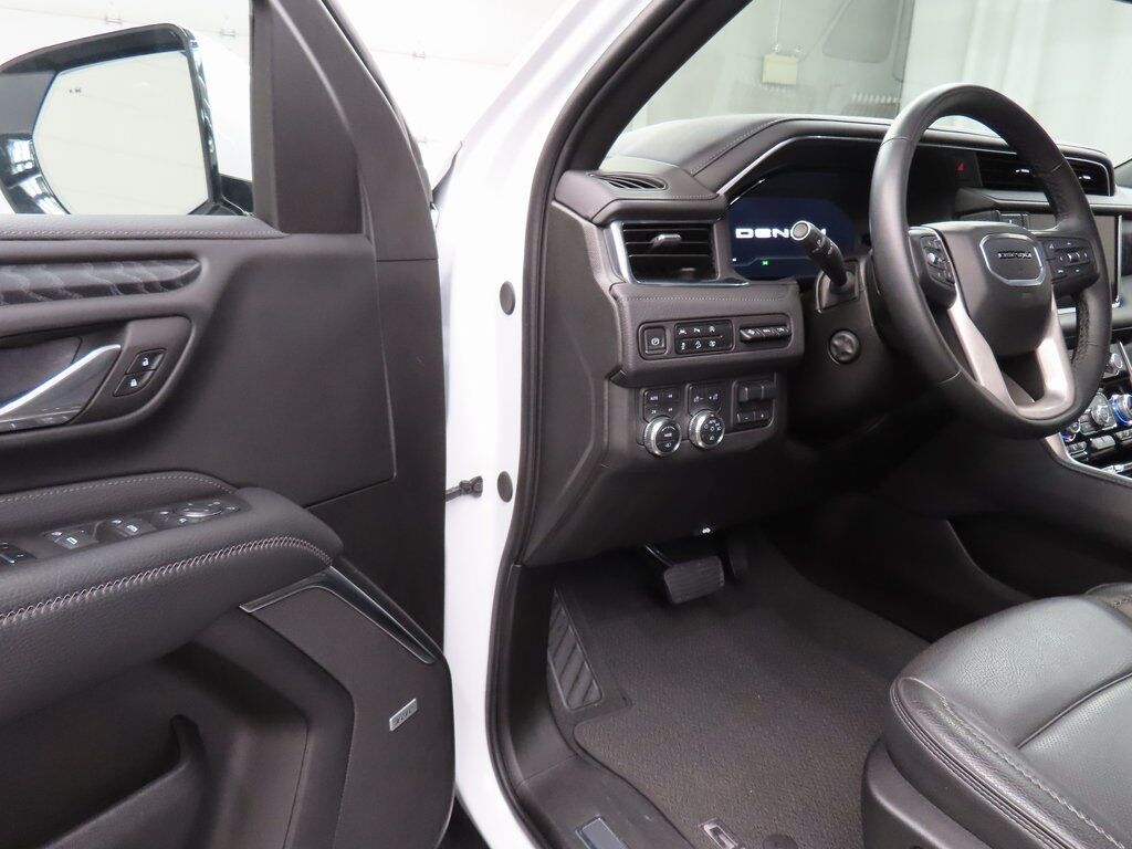 2024 GMC Yukon XL Denali 4WD Fond du Lac WI 2024 GMC Yukon XL Denali 4WD Fond du Lac WI