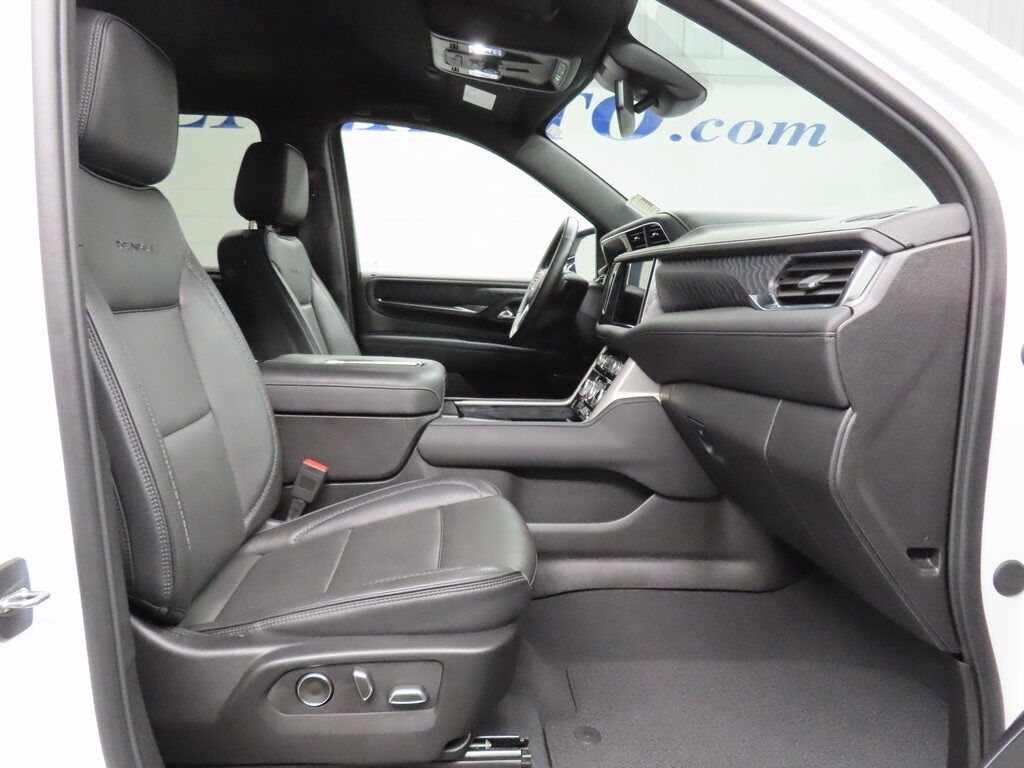 2024 GMC Yukon XL Denali 4WD Fond du Lac WI 2024 GMC Yukon XL Denali 4WD Fond du Lac WI