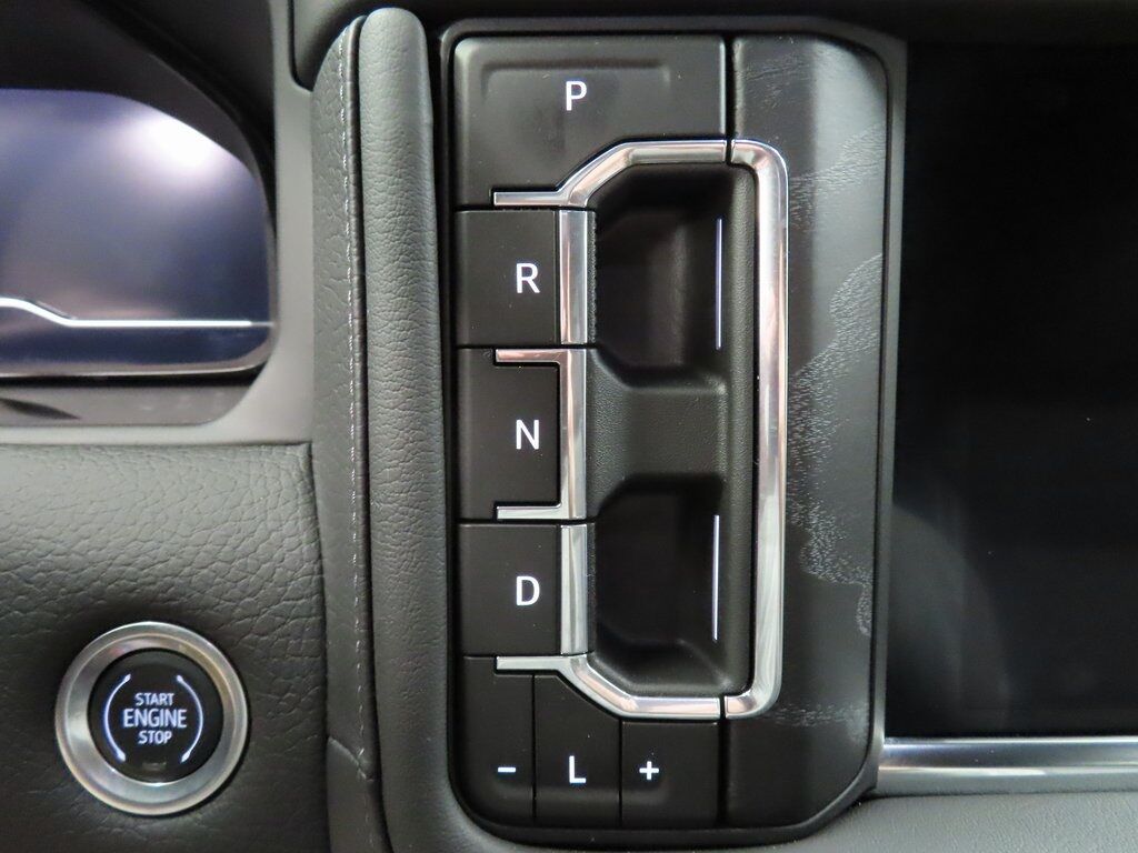 2024 GMC Yukon XL Denali 4WD Fond du Lac WI 2024 GMC Yukon XL Denali 4WD Fond du Lac WI