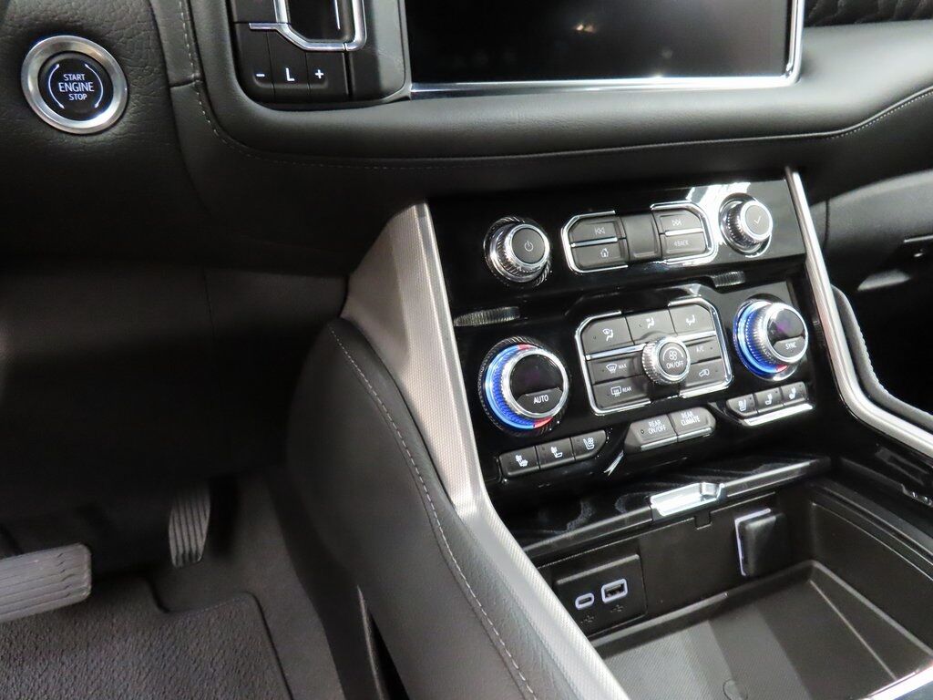 2024 GMC Yukon XL Denali 4WD Fond du Lac WI 2024 GMC Yukon XL Denali 4WD Fond du Lac WI