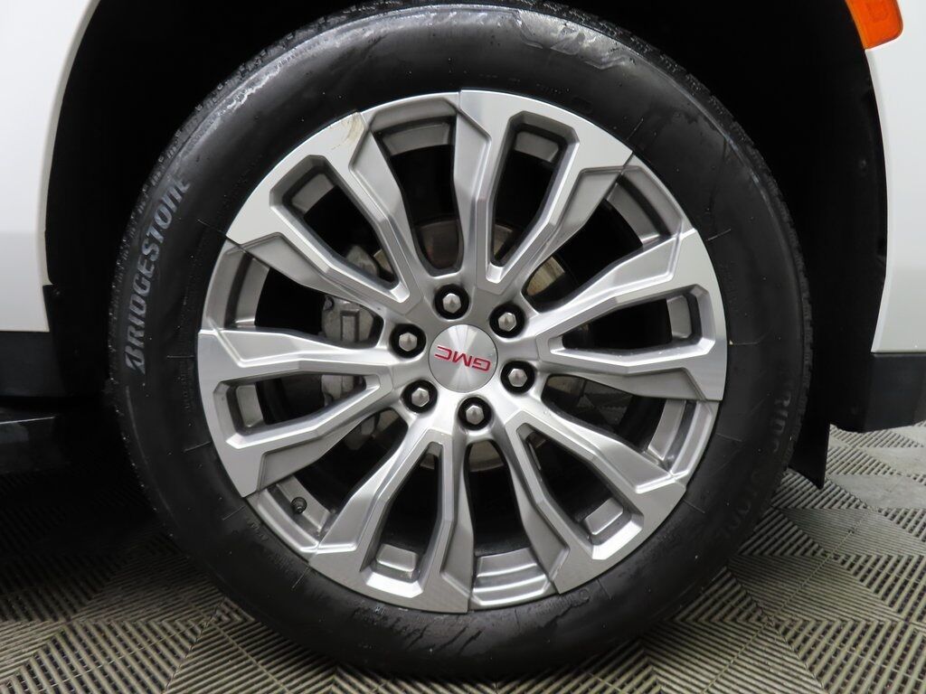 2024 GMC Yukon XL Denali 4WD Fond du Lac WI 2024 GMC Yukon XL Denali 4WD Fond du Lac WI