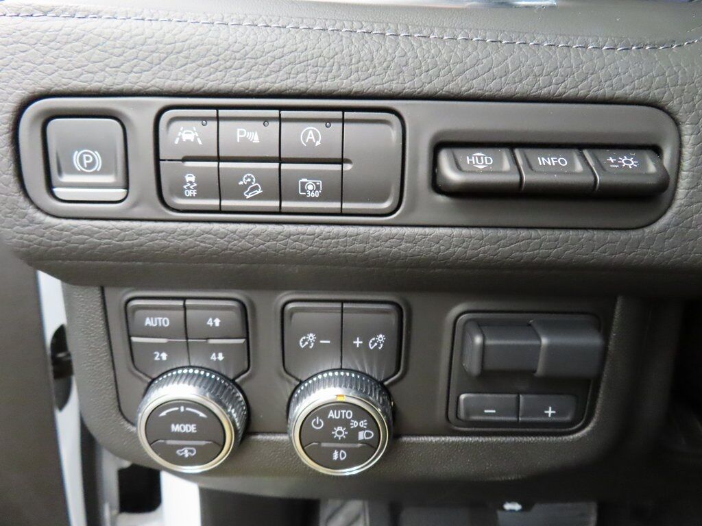 2024 GMC Yukon XL Denali 4WD Fond du Lac WI 2024 GMC Yukon XL Denali 4WD Fond du Lac WI