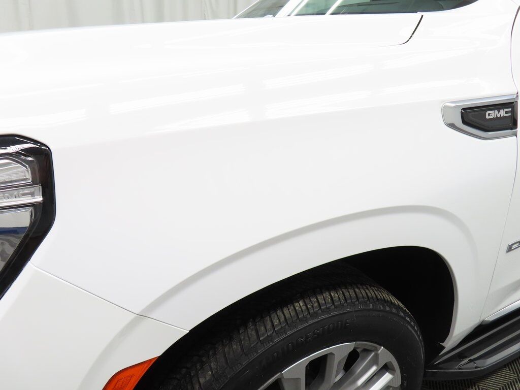 2024 GMC Yukon XL Denali 4WD Fond du Lac WI 2024 GMC Yukon XL Denali 4WD Fond du Lac WI