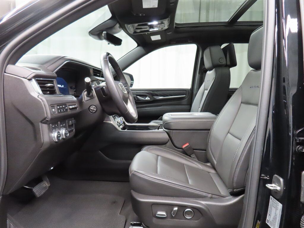 2024 GMC Yukon XL Denali 4WD Fond du Lac WI 2024 GMC Yukon XL Denali 4WD Fond du Lac WI