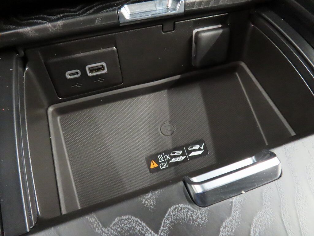 2024 GMC Yukon XL Denali 4WD Fond du Lac WI 2024 GMC Yukon XL Denali 4WD Fond du Lac WI