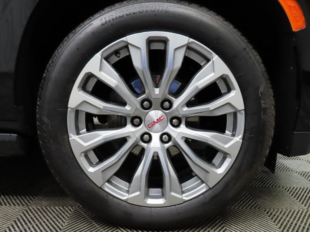 2024 GMC Yukon XL Denali 4WD Fond du Lac WI 2024 GMC Yukon XL Denali 4WD Fond du Lac WI