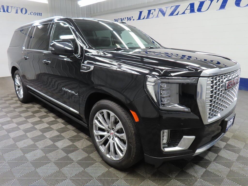 2024 GMC Yukon XL Denali 4WD Fond du Lac WI 2024 GMC Yukon XL Denali 4WD Fond du Lac WI