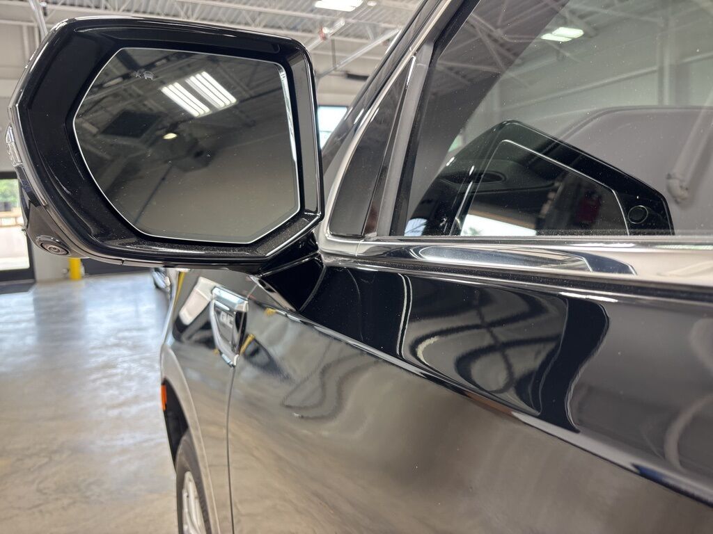 2024 GMC Yukon XL Denali 4WD Fond du Lac WI 2024 GMC Yukon XL Denali 4WD Fond du Lac WI