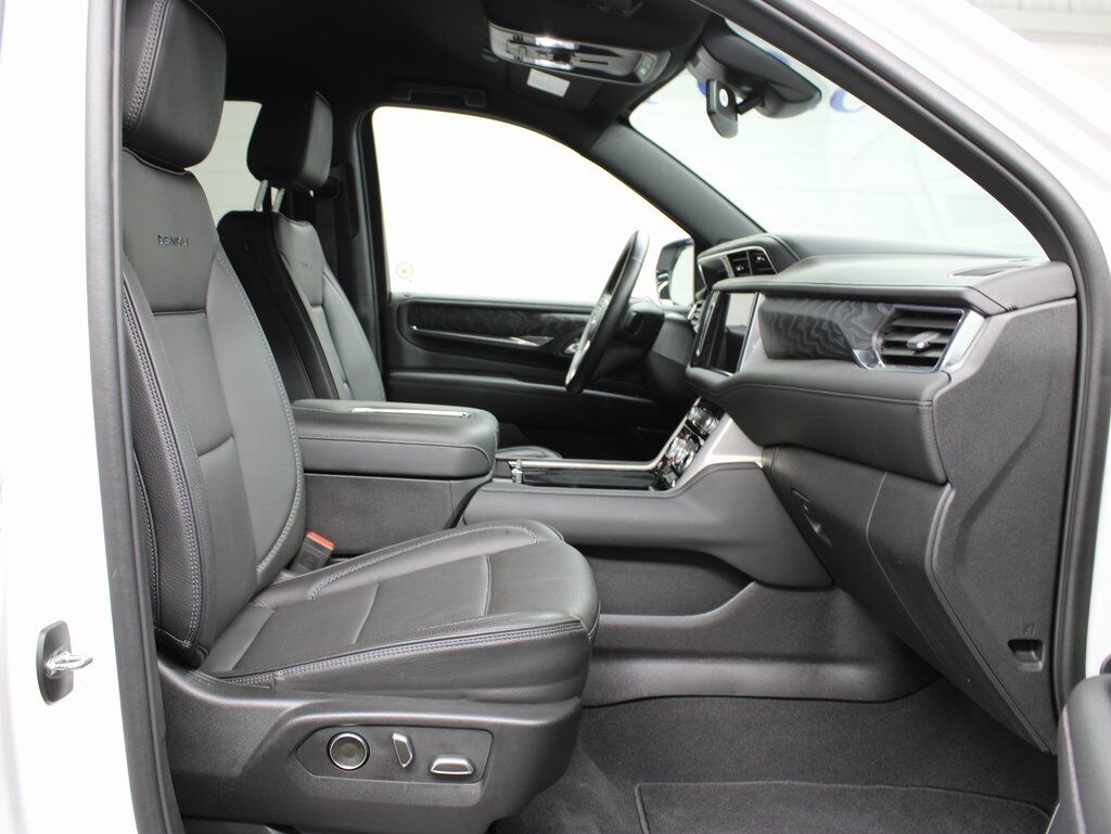 2024 GMC Yukon XL Denali 4WD Fond du Lac WI