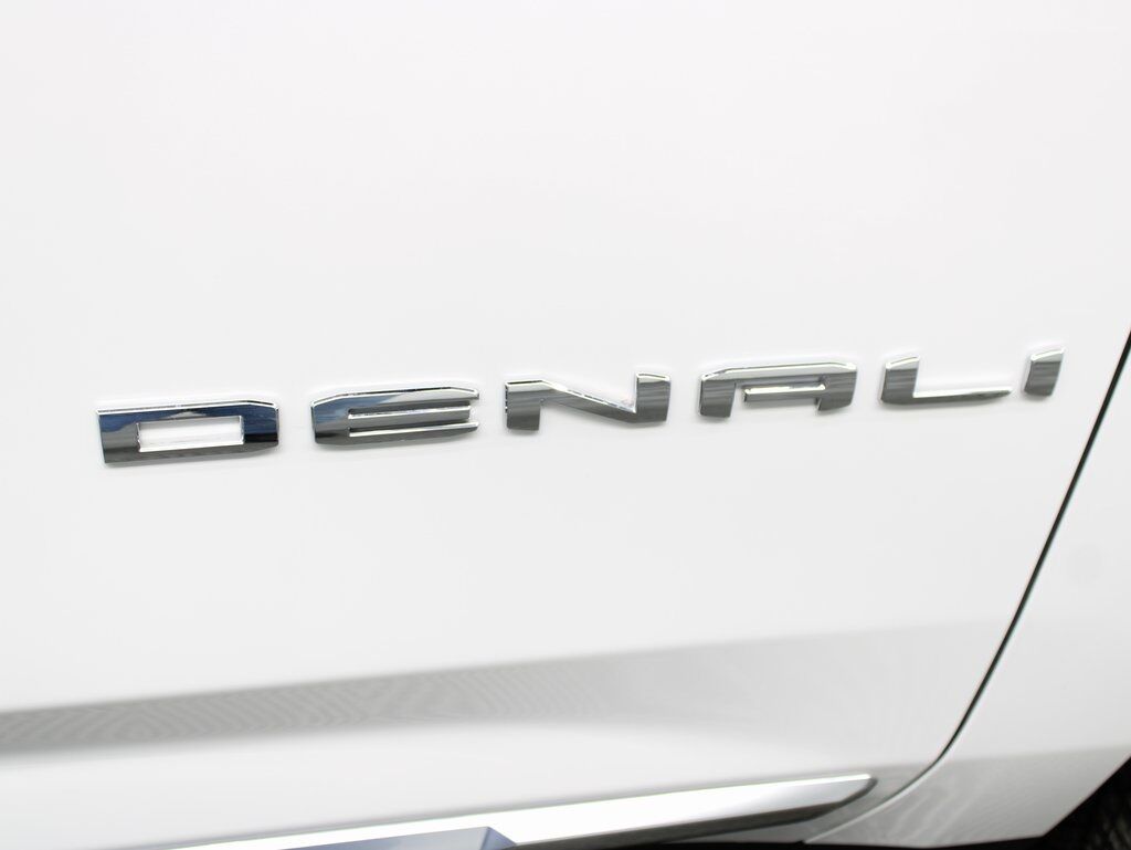 2024 GMC Yukon XL Denali 4WD Fond du Lac WI