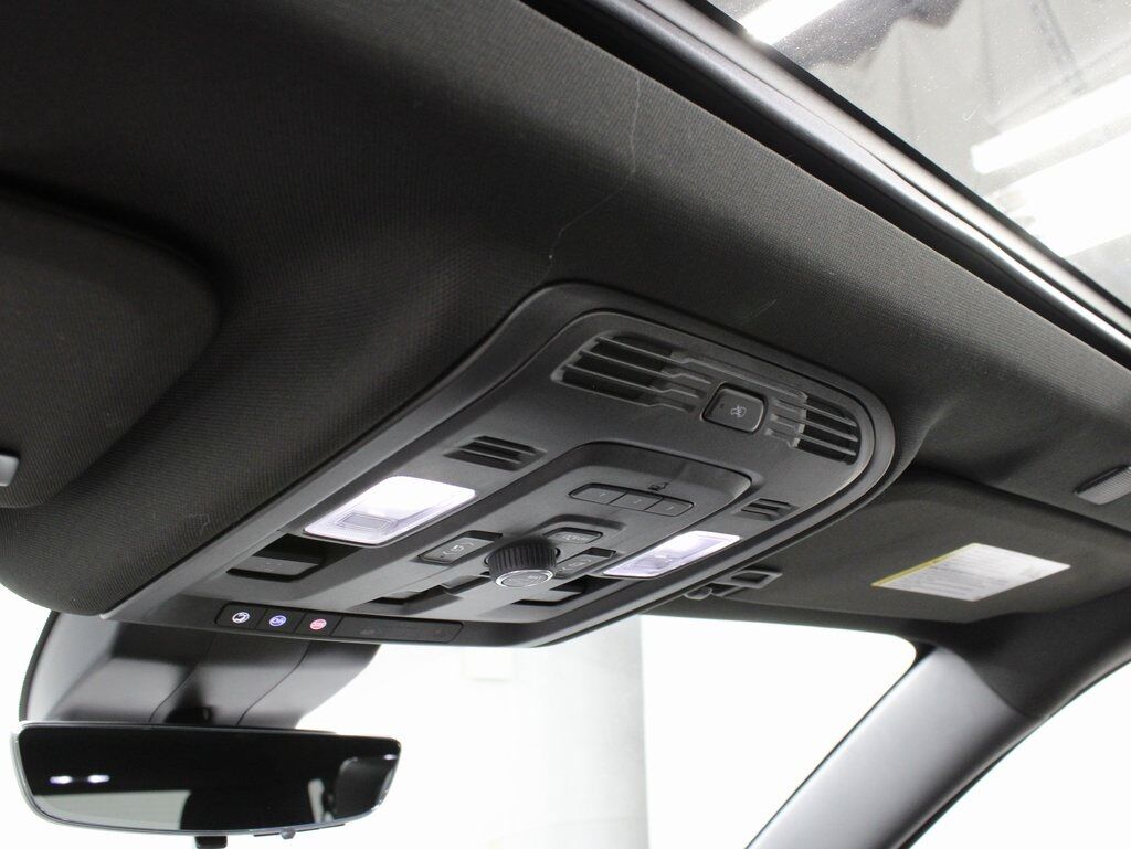 2024 GMC Yukon XL Denali 4WD Fond du Lac WI 2024 GMC Yukon XL Denali 4WD Fond du Lac WI