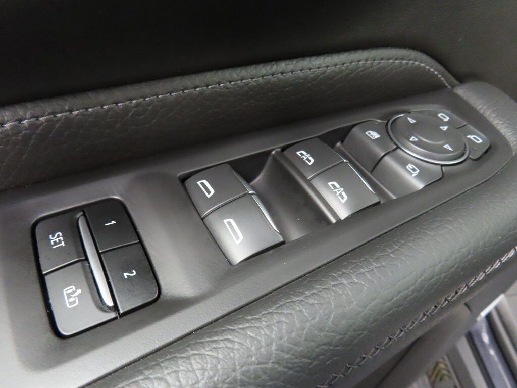 2024 GMC Yukon XL Denali 4WD Fond du Lac WI 2024 GMC Yukon XL Denali 4WD Fond du Lac WI