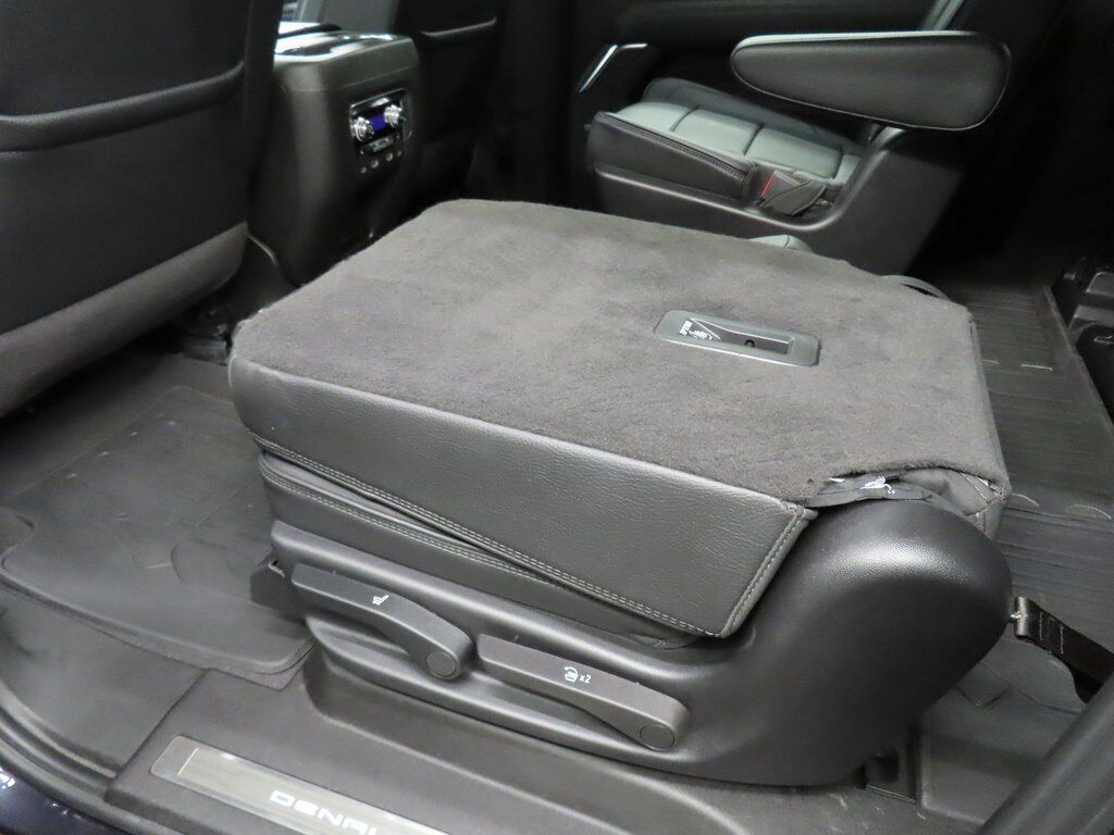 2024 GMC Yukon XL Denali 4WD Fond du Lac WI 2024 GMC Yukon XL Denali 4WD Fond du Lac WI