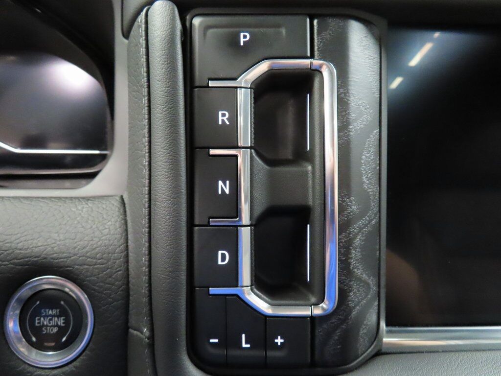 2024 GMC Yukon XL Denali 4WD Fond du Lac WI 2024 GMC Yukon XL Denali 4WD Fond du Lac WI