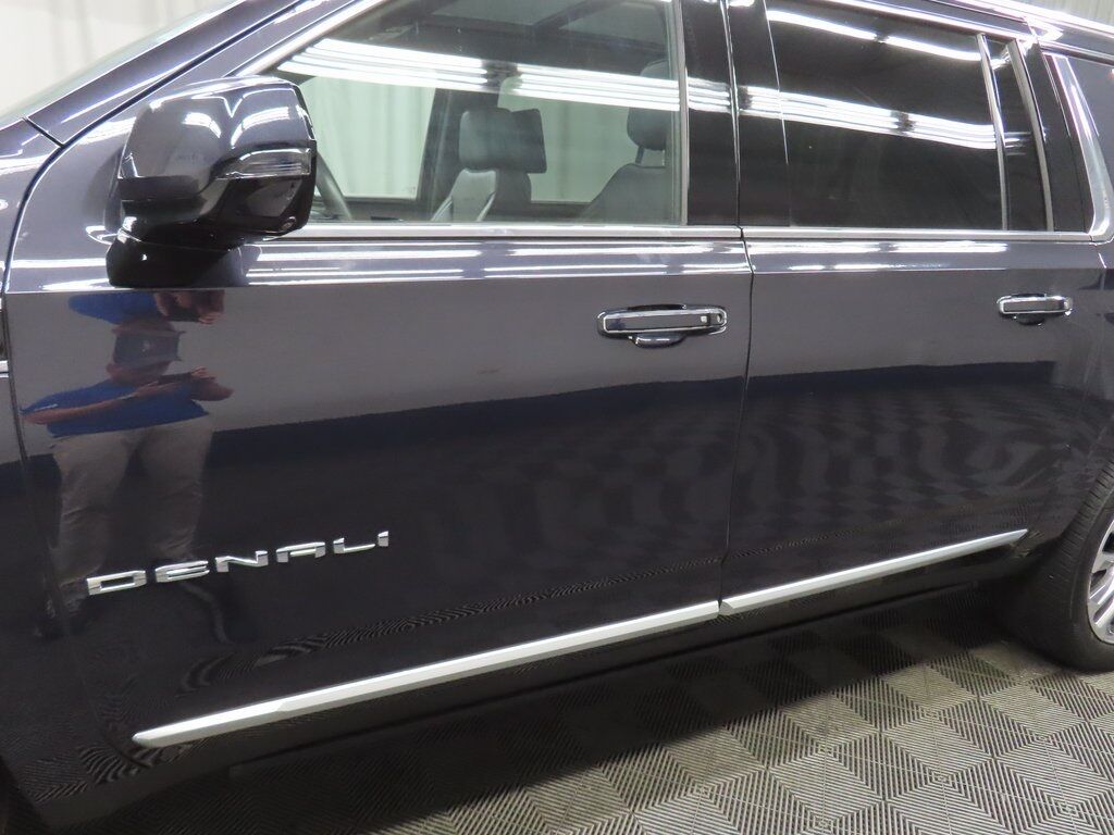 2024 GMC Yukon XL Denali 4WD Fond du Lac WI 2024 GMC Yukon XL Denali 4WD Fond du Lac WI