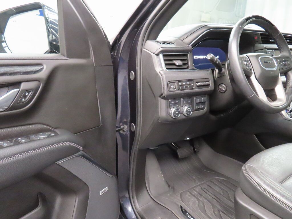 2024 GMC Yukon XL Denali 4WD Fond du Lac WI 2024 GMC Yukon XL Denali 4WD Fond du Lac WI