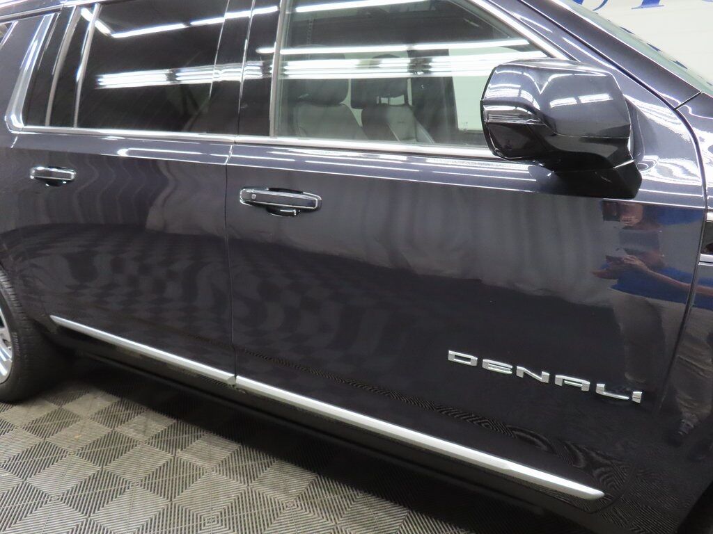 2024 GMC Yukon XL Denali 4WD Fond du Lac WI 2024 GMC Yukon XL Denali 4WD Fond du Lac WI
