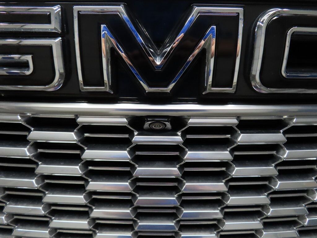 2024 GMC Yukon XL Denali 4WD Fond du Lac WI 2024 GMC Yukon XL Denali 4WD Fond du Lac WI