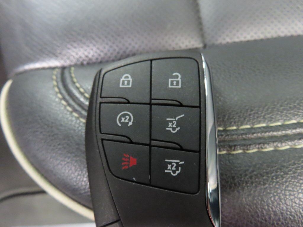 2024 GMC Yukon XL SLT 4WD Fond du Lac WI 2024 GMC Yukon XL SLT 4WD Fond du Lac WI