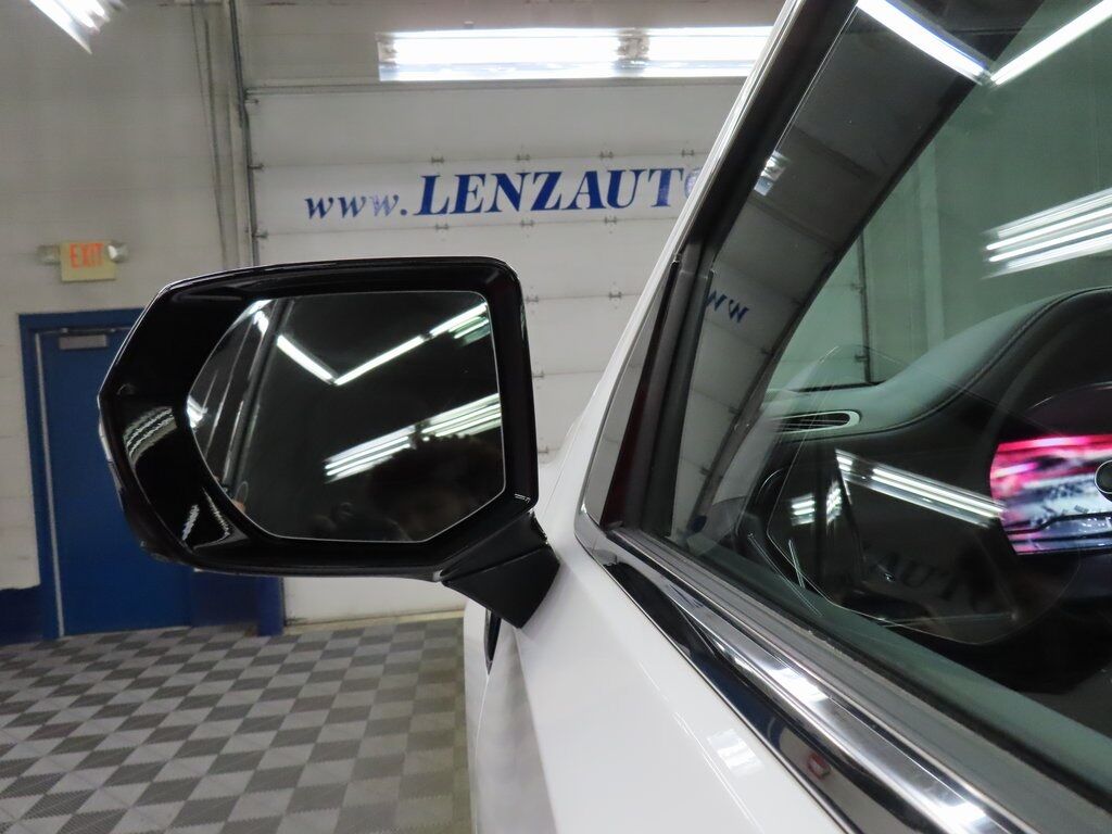 2024 GMC Yukon XL SLT 4WD Fond du Lac WI 2024 GMC Yukon XL SLT 4WD Fond du Lac WI