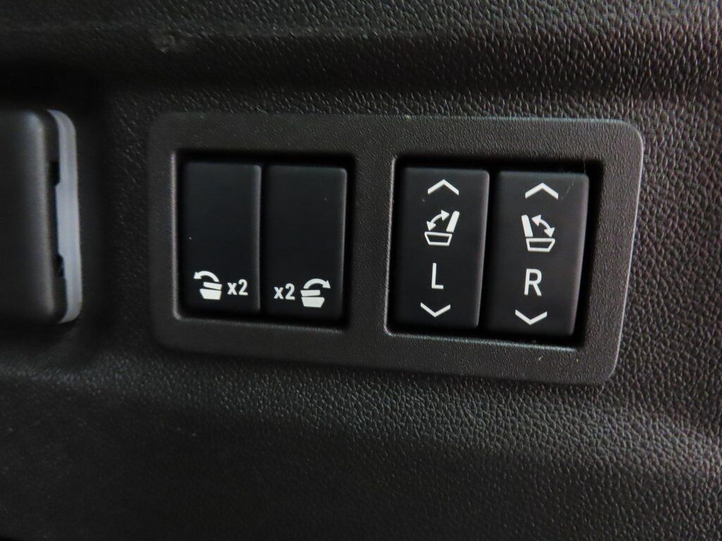 2024 GMC Yukon XL SLT 4WD Fond du Lac WI 2024 GMC Yukon XL SLT 4WD Fond du Lac WI