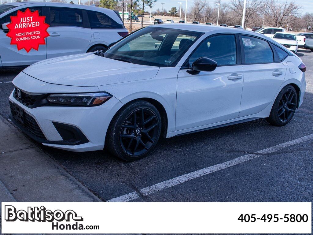 2024 Honda Civic Hatchback Sport's photo