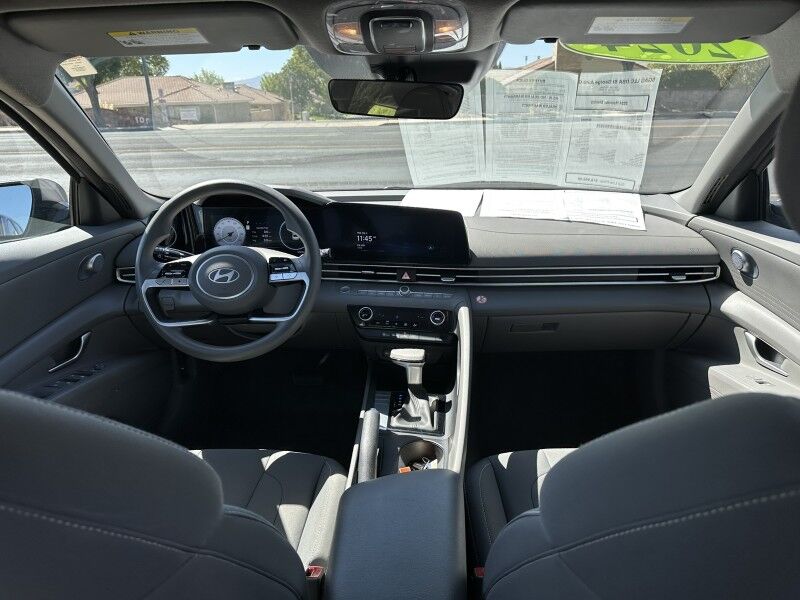 2024 Hyundai Elantra SEL St George UT 2024 Hyundai Elantra SEL St George UT