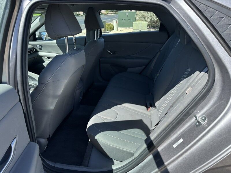 2024 Hyundai Elantra SEL St George UT 2024 Hyundai Elantra SEL St George UT