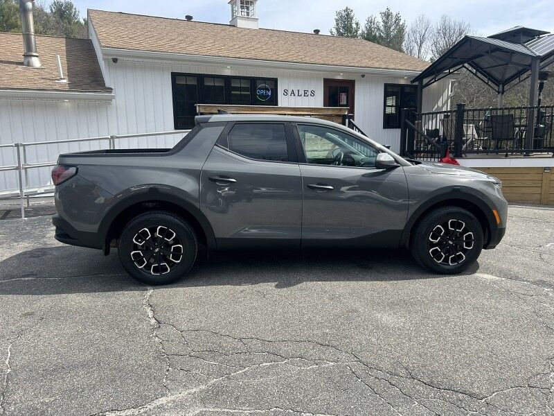 2024 Hyundai Santa Cruz SE - 1-OWNER - REGULAR OIL CHANGES Webster MA 2024 Hyundai Santa Cruz SE - 1-OWNER - REGULAR OIL CHANGES Webster MA