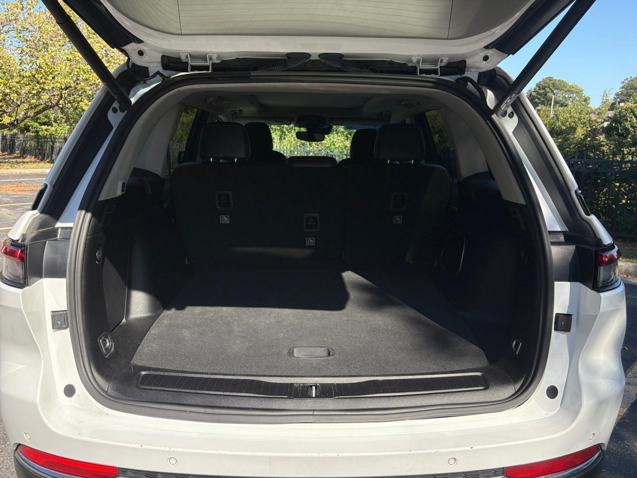 2024 Jeep Grand Cherokee 4xe Anniversary Edition, PANORAMIC MOONROOF, SELECT TERRAIN DRIVE MODES, PADDLE SHIFTERS, BLIND SPOT ALERT, PRE COLLISION WARNING, AMAZON ALEXA APP, APPLE CARPLAY/ANDROID AUTO, EMERGENCY BRAKING, START YOUR JEEP ANNIVERSARY! Virginia Beach VA 2024 Jeep Grand Cherokee 4xe Anniversary Edition, PANORAMIC MOONROOF, SELECT TERRAIN DRIVE MODES, PADDLE SHIFTERS, BLIND SPOT ALERT, PRE COLLISION WARNING, AMAZON ALEXA APP, APPLE CARPLAY/ANDROID AUTO, EMERGENCY BRAKING, START YOUR JEEP ANNIVERSARY! Virginia Beach VA