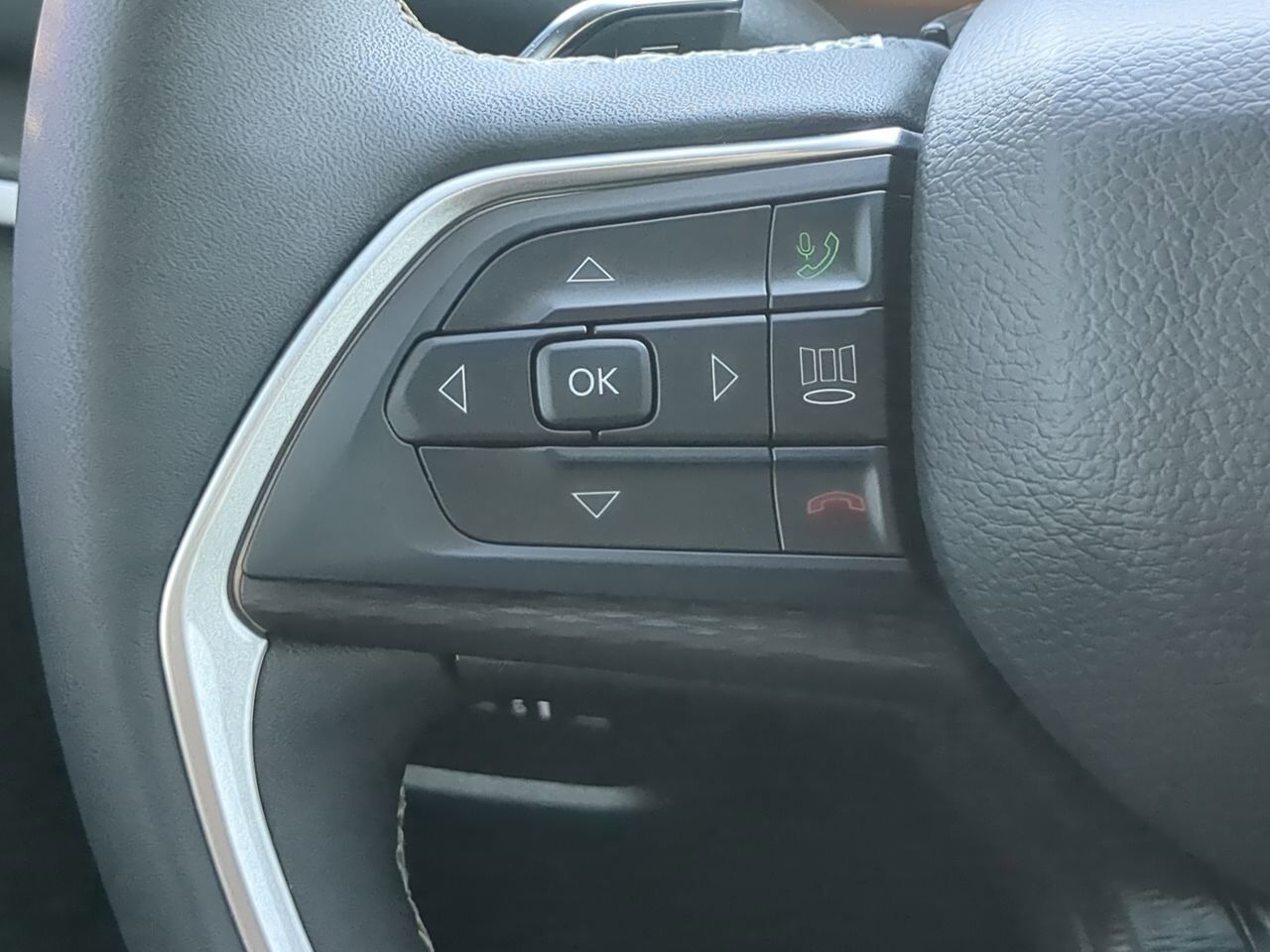 2024 Jeep Grand Cherokee Altitude X Appleton WI